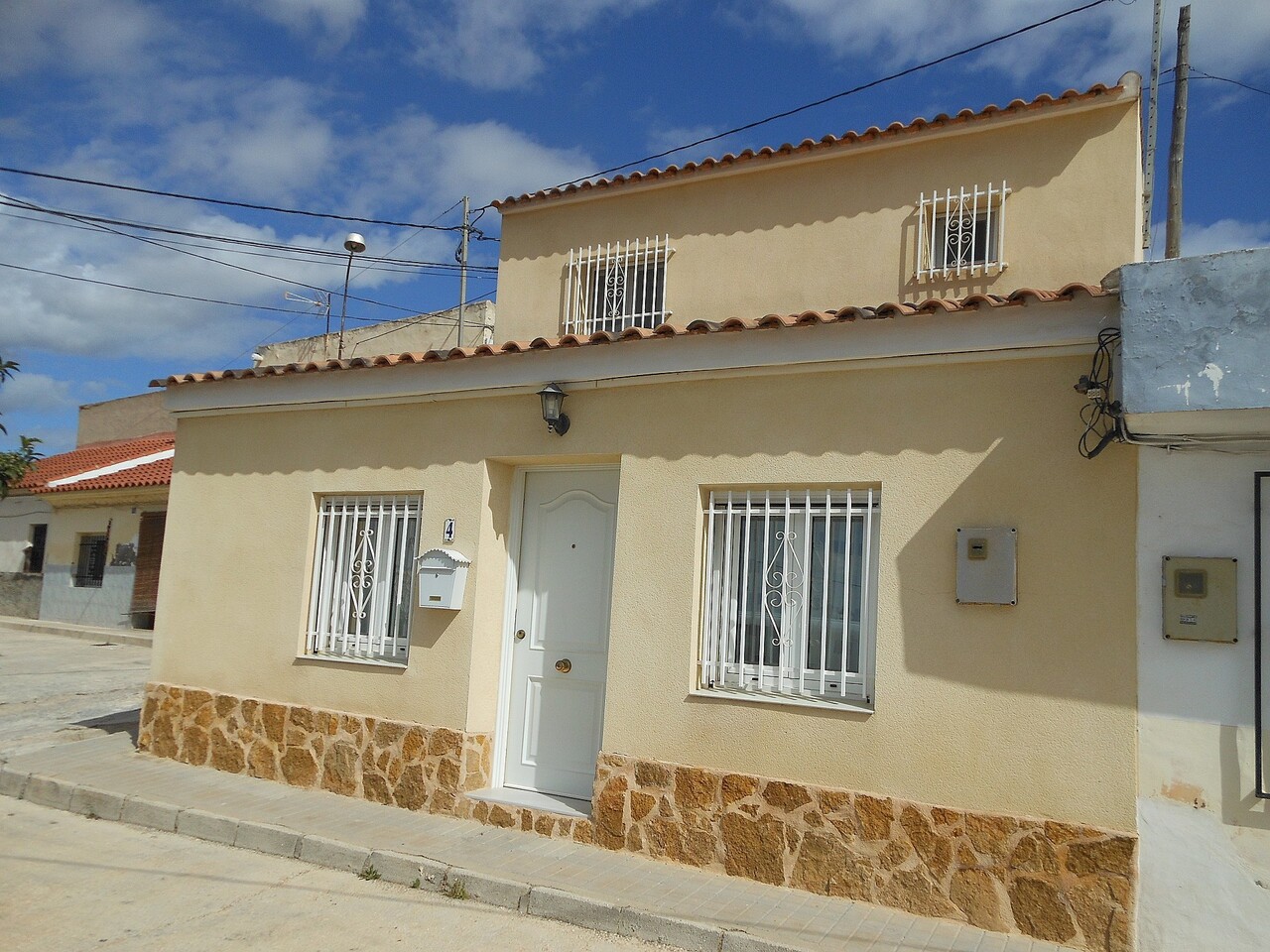 3 bedroom house / villa for sale in Pinoso / El Pinós, Costa Blanca