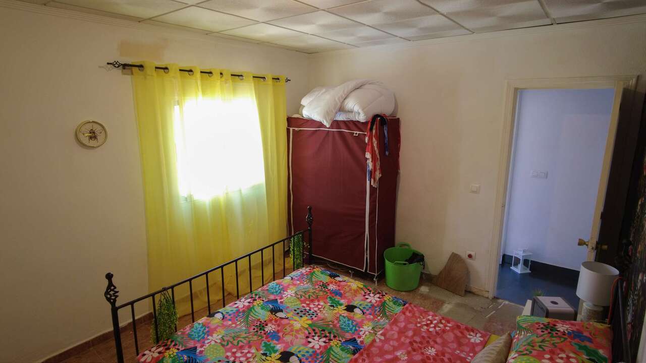 Property Image 4 Property Image 4