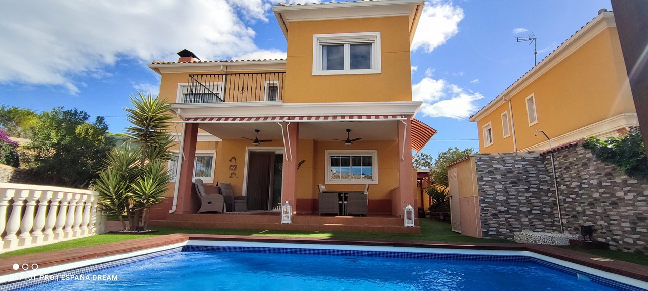 3 bedroom house / villa for sale in Aspe, Costa Blanca